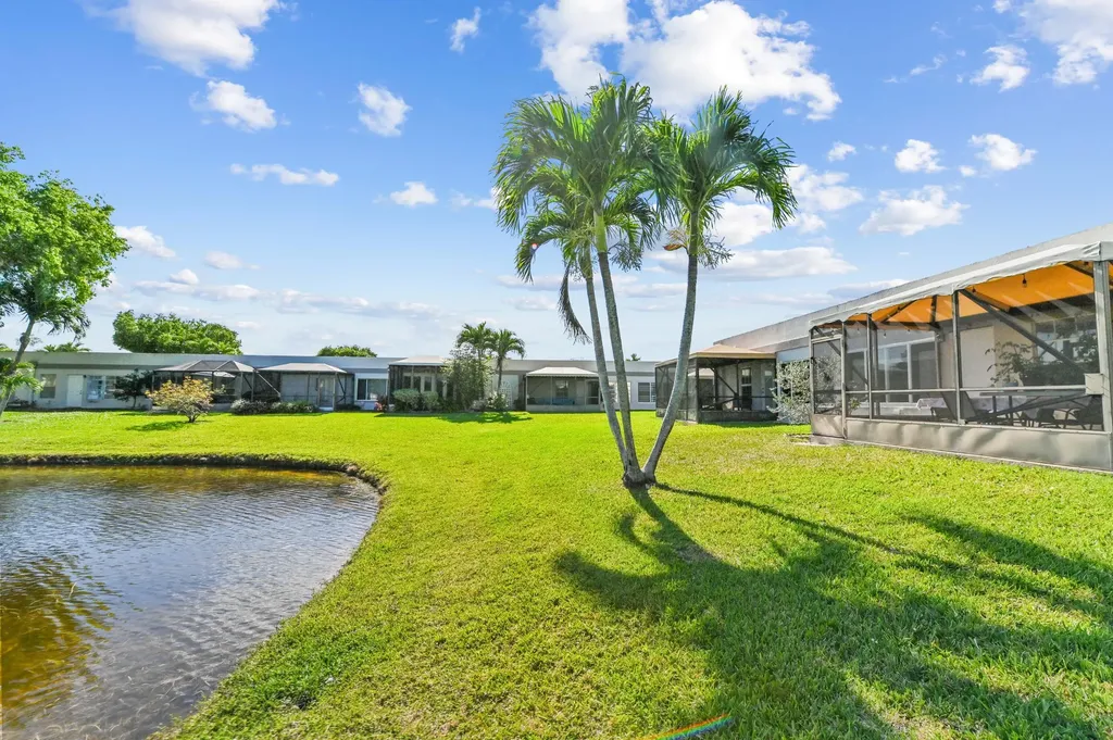 9244 Flynn Circle Boca Raton FL 33496