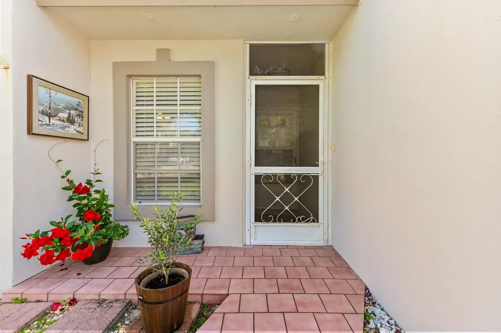 9244 Flynn Circle Boca Raton FL 33496