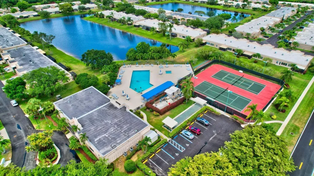 9244 Flynn Circle Boca Raton FL 33496