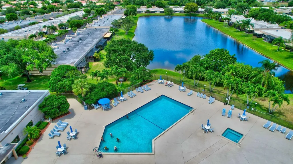 9244 Flynn Circle Boca Raton FL 33496