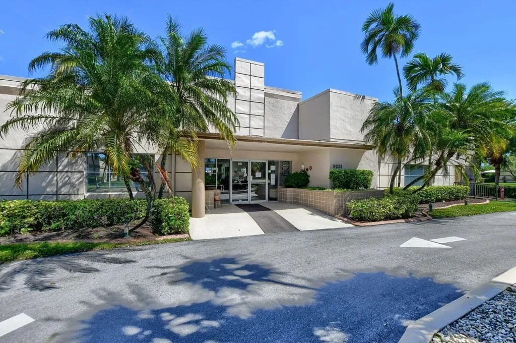 9244 Flynn Circle Boca Raton FL 33496