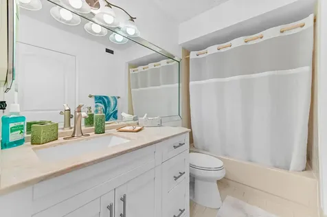 9244 Flynn Circle Boca Raton FL 33496