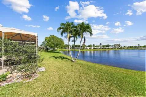 9244 Flynn Circle Boca Raton FL 33496