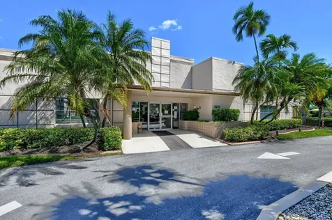 9244 Flynn Circle Boca Raton FL 33496