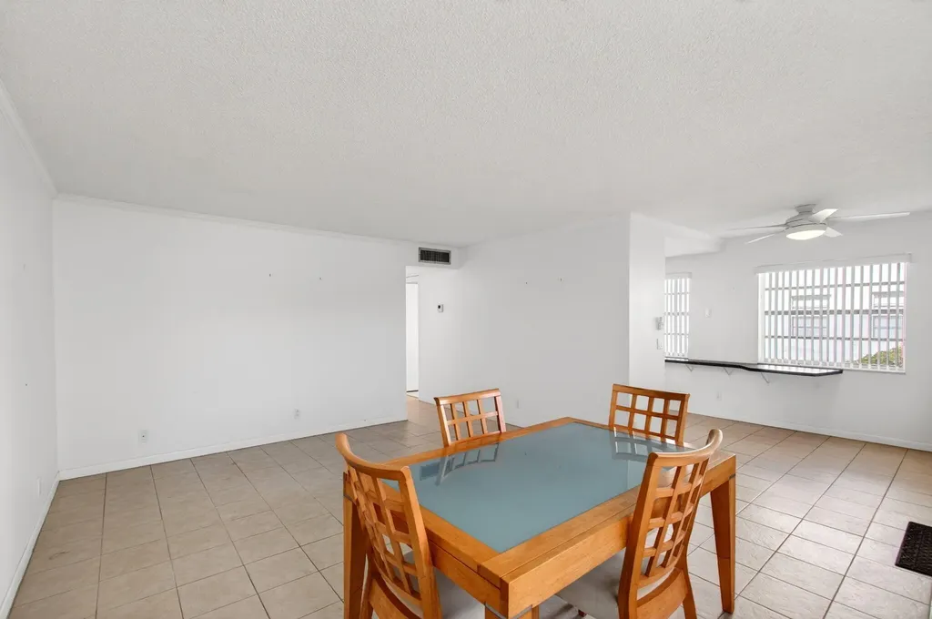 167 Normandy Delray Beach FL 33484