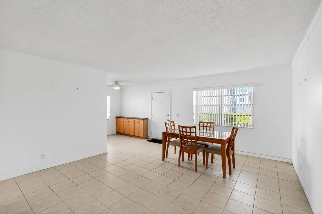 167 Normandy Delray Beach FL 33484