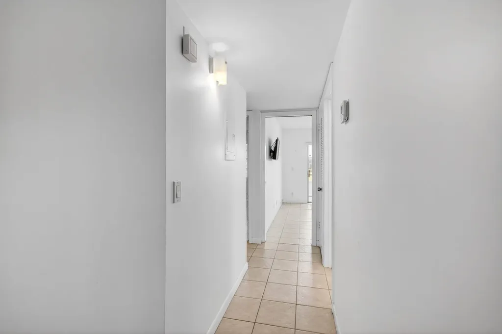 167 Normandy Delray Beach FL 33484