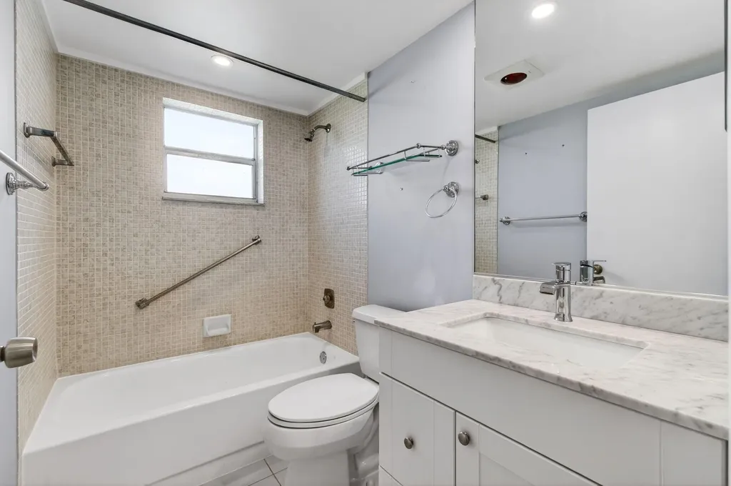 167 Normandy Delray Beach FL 33484