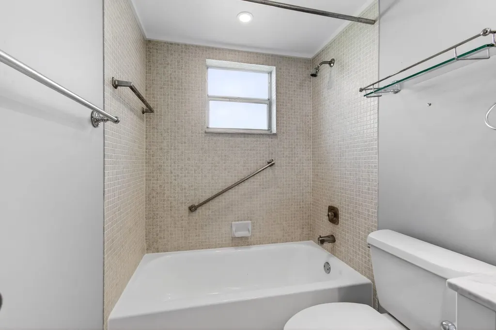 167 Normandy Delray Beach FL 33484