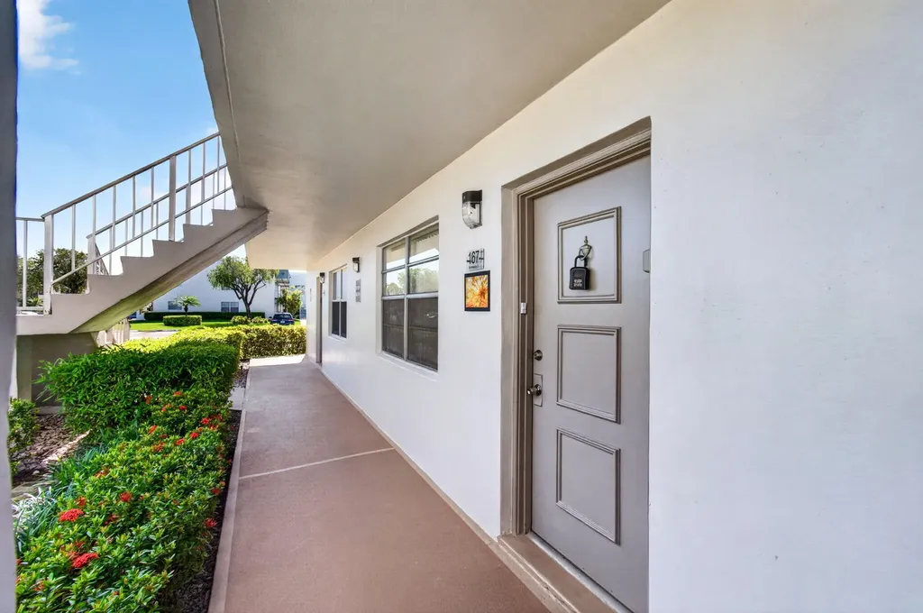 167 Normandy Delray Beach FL 33484