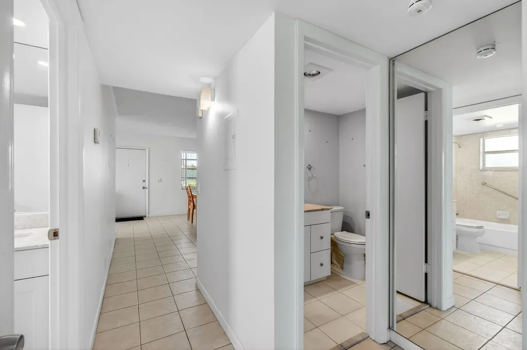167 Normandy Delray Beach FL 33484