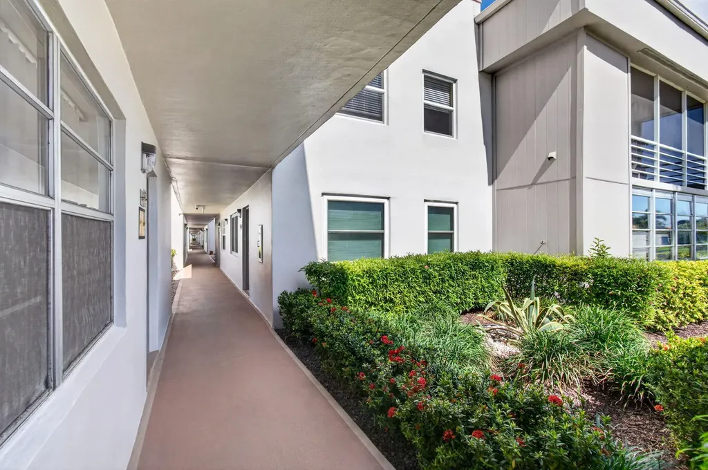 167 Normandy Delray Beach FL 33484