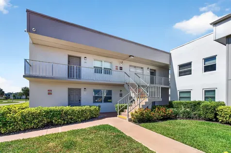167 Normandy Delray Beach FL 33484