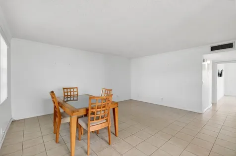 167 Normandy Delray Beach FL 33484