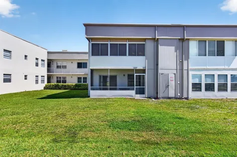 167 Normandy Delray Beach FL 33484