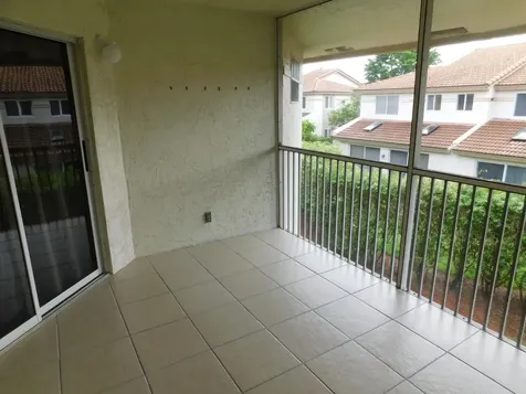 6630 Via Regina Boca Raton FL 33433