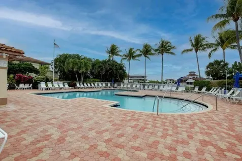 6630 Via Regina Boca Raton FL 33433
