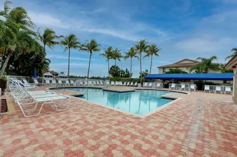 6630 Via Regina Boca Raton FL 33433