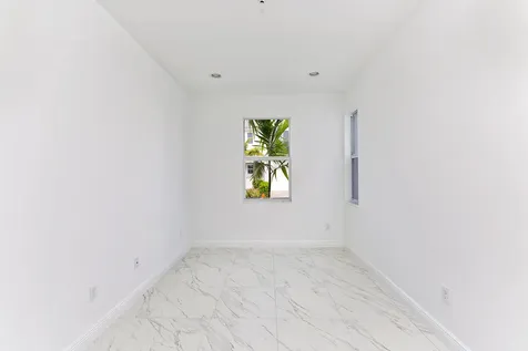 6979 Pines Circle Coconut Creek FL 33073
