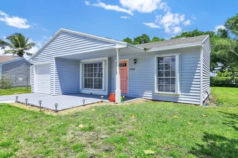 5048 Silver Maple Lane Boynton Beach FL 33472