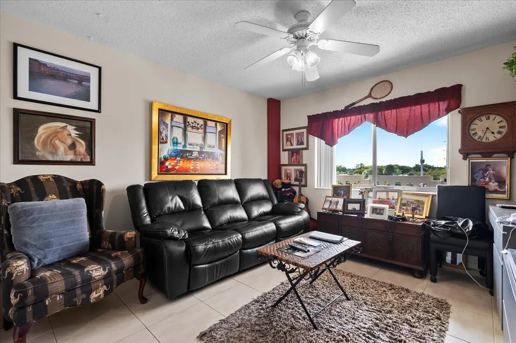 6768 N 10th Avenue Lake Worth FL 33467