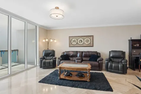 2640 Lake Shore Drive Riviera Beach FL 33404