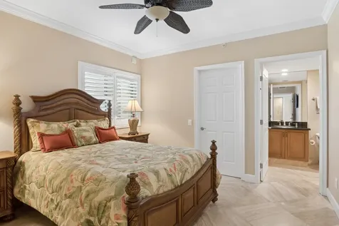2640 Lake Shore Drive Riviera Beach FL 33404