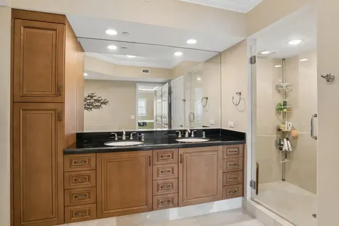 2640 Lake Shore Drive Riviera Beach FL 33404