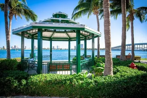 2640 Lake Shore Drive Riviera Beach FL 33404