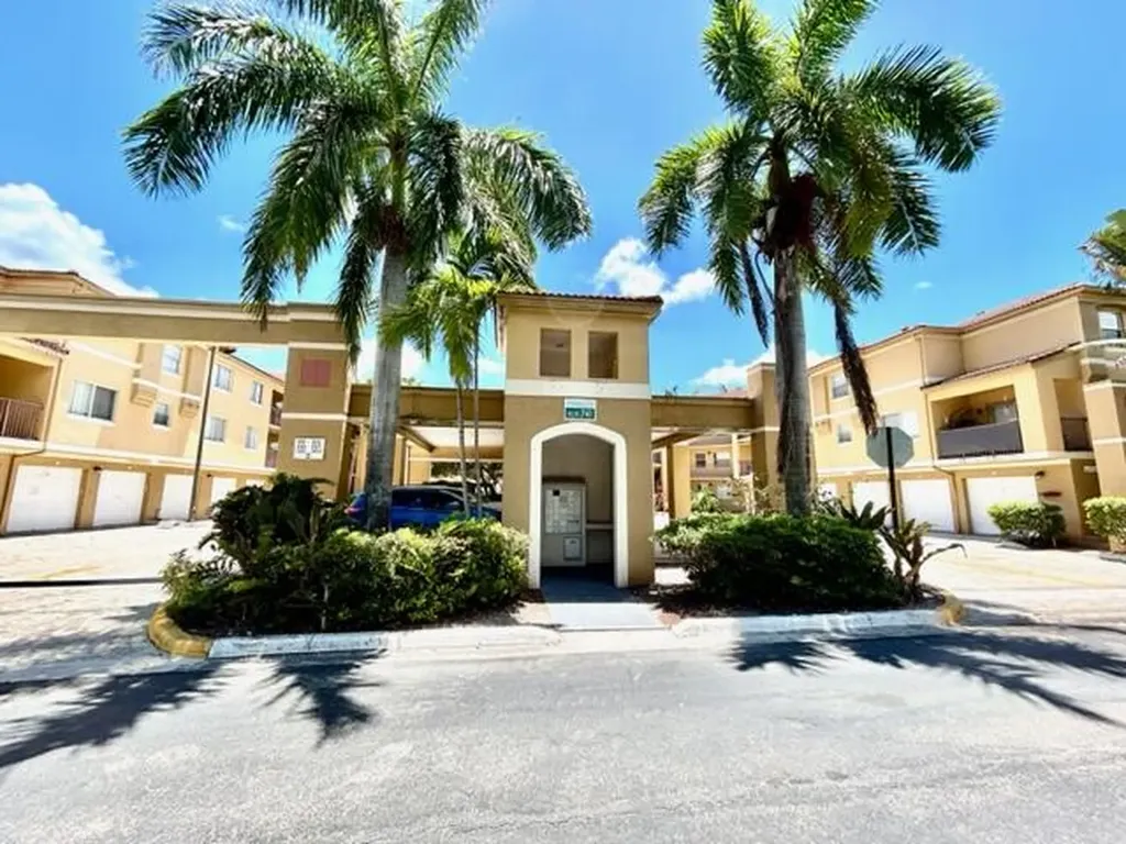 741 N Pine Island Road Plantation FL 33324