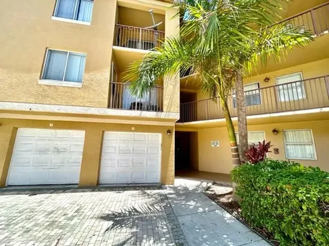 741 N Pine Island Road Plantation FL 33324