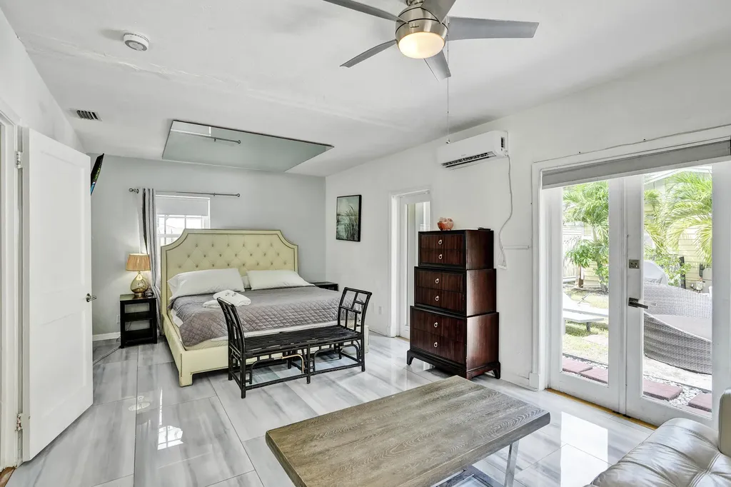 530 NE 11th Avenue Fort Lauderdale FL 33301