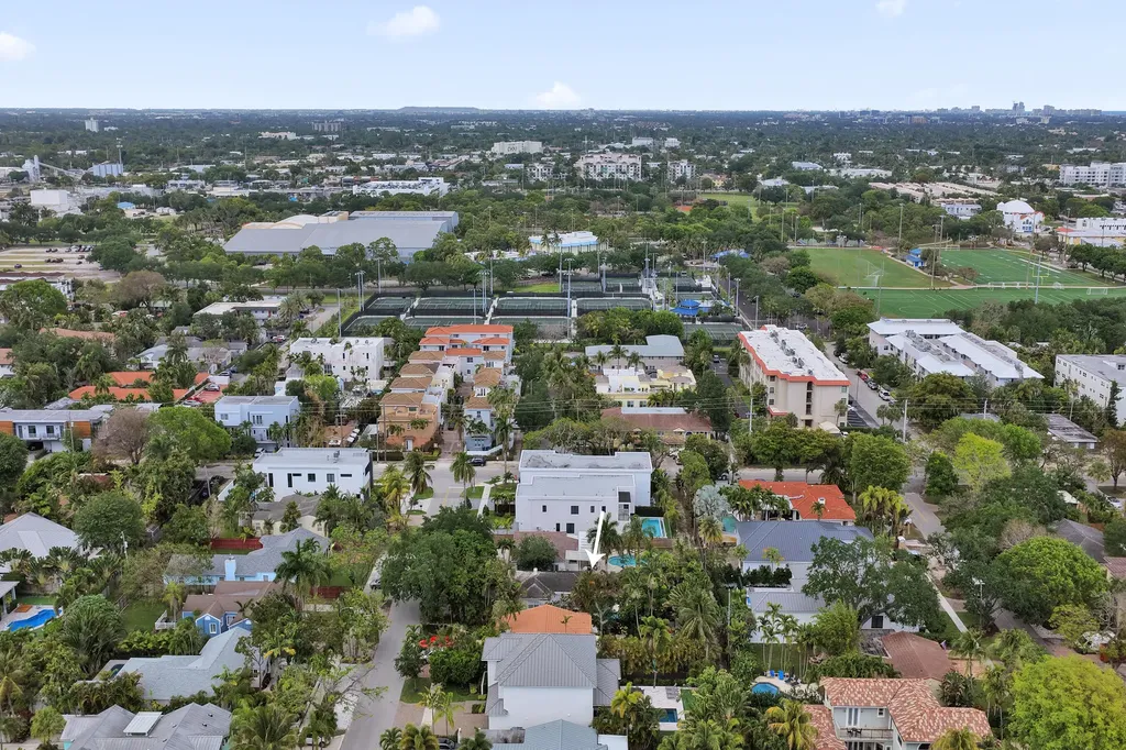 530 NE 11th Avenue Fort Lauderdale FL 33301