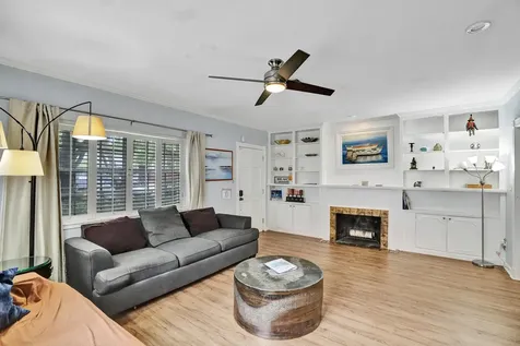 530 NE 11th Avenue Fort Lauderdale FL 33301