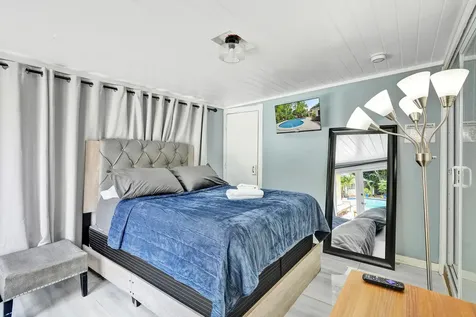530 NE 11th Avenue Fort Lauderdale FL 33301