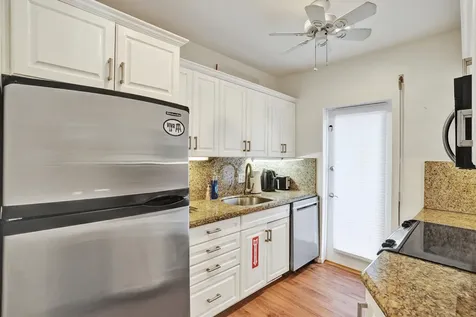530 NE 11th Avenue Fort Lauderdale FL 33301