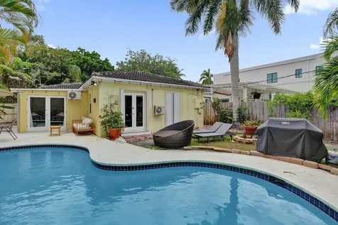 530 NE 11th Avenue Fort Lauderdale FL 33301