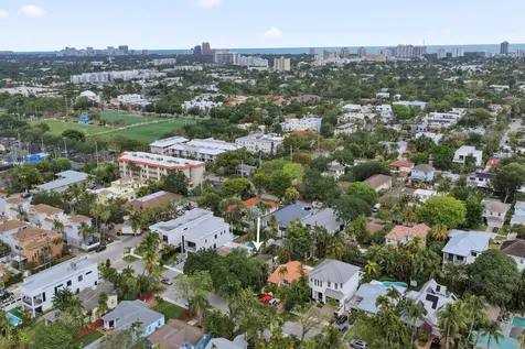 530 NE 11th Avenue Fort Lauderdale FL 33301