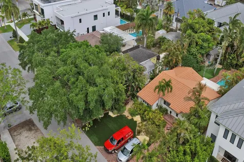 530 NE 11th Avenue Fort Lauderdale FL 33301