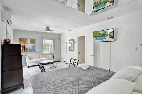 530 NE 11th Avenue Fort Lauderdale FL 33301
