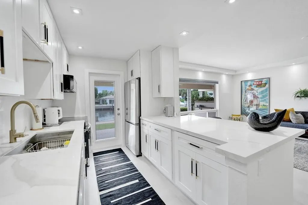 2866 NE 30th Street Fort Lauderdale FL 33306