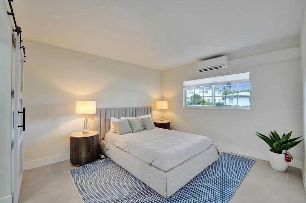 2866 NE 30th Street Fort Lauderdale FL 33306