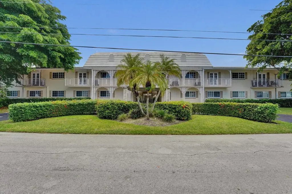 2866 NE 30th Street Fort Lauderdale FL 33306