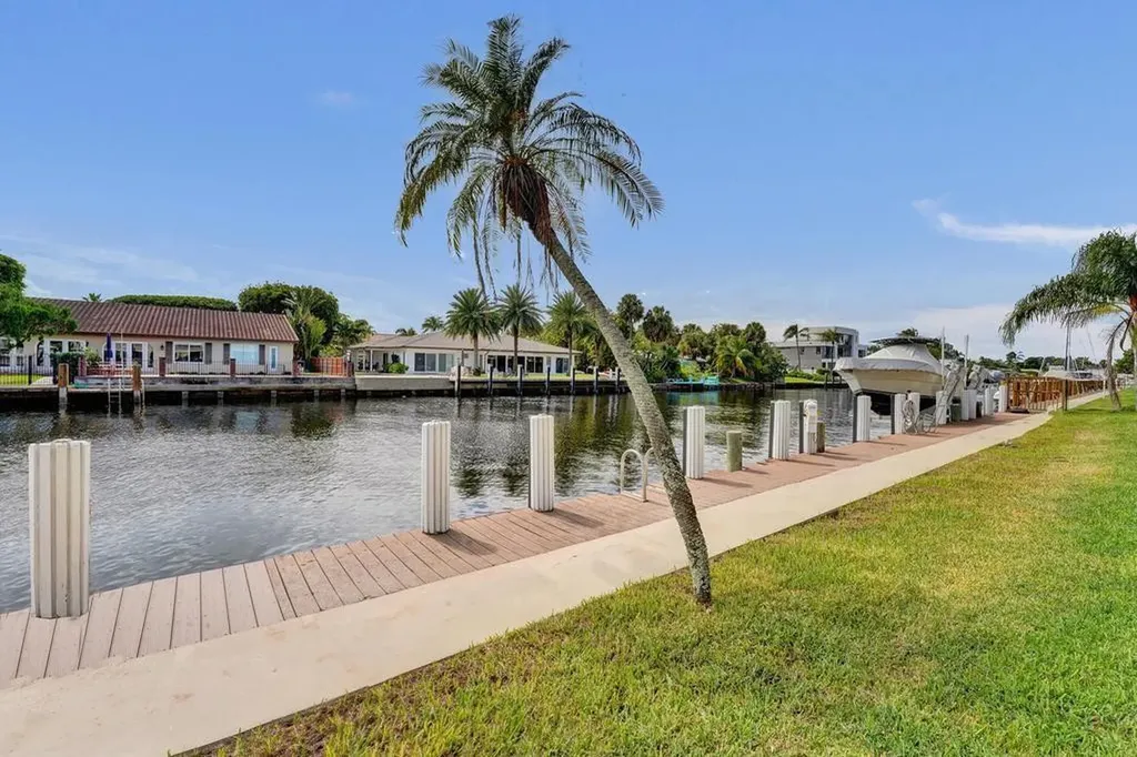 2866 NE 30th Street Fort Lauderdale FL 33306