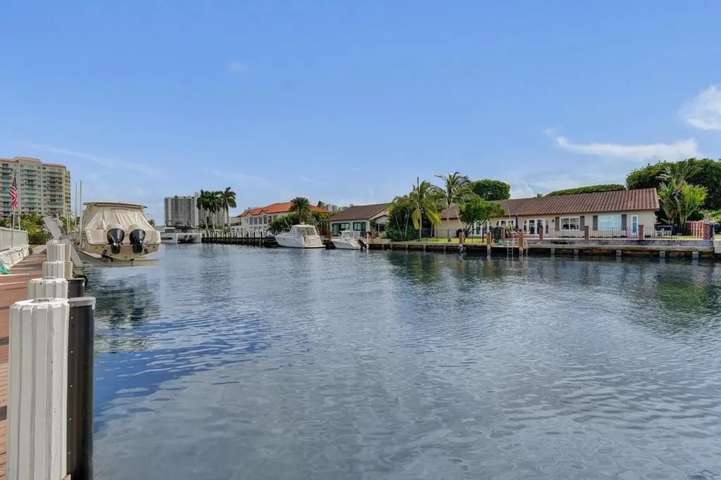 2866 NE 30th Street Fort Lauderdale FL 33306