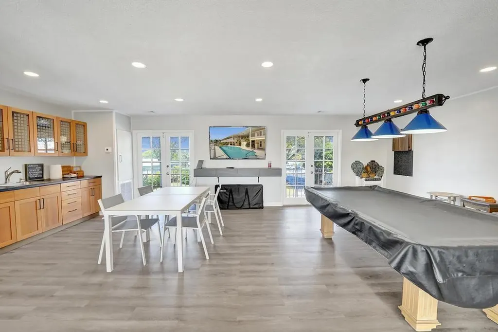 2866 NE 30th Street Fort Lauderdale FL 33306