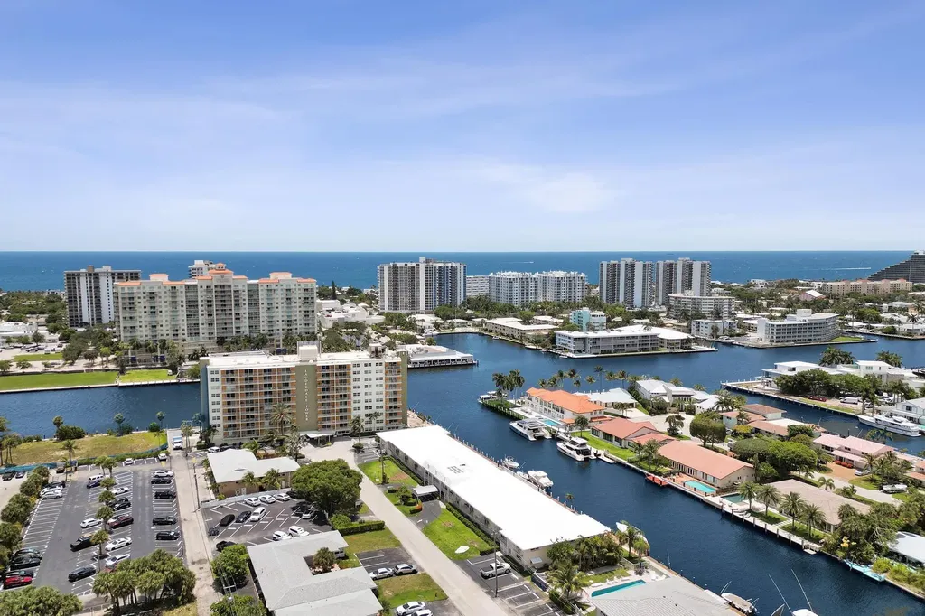 2866 NE 30th Street Fort Lauderdale FL 33306