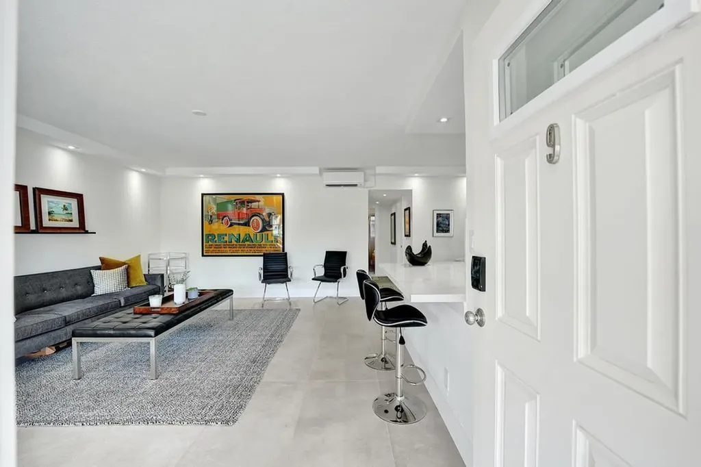 2866 NE 30th Street Fort Lauderdale FL 33306