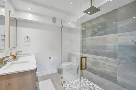 2866 NE 30th Street Fort Lauderdale FL 33306
