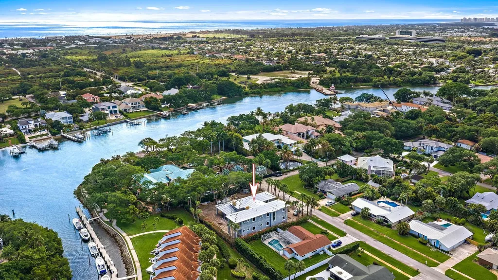 2267 Windsor Road Palm Beach Gardens FL 33410